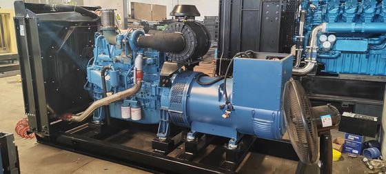 自動起動制御 400KVA 緊急バックアップのための広西ユチャイディーゼル発電機 320KW