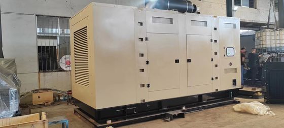 方向注入 1000KVA 広西 ユチャイ サイレントスピーカー 50/60HZ 周波数セット ディーゼル発電機