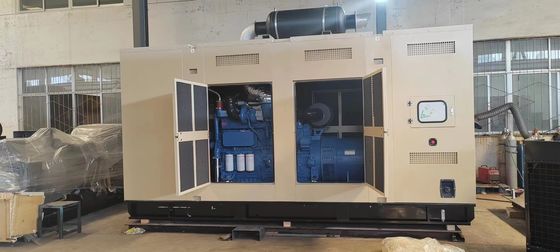 方向注入 1000KVA 広西 ユチャイ サイレントスピーカー 50/60HZ 周波数セット ディーゼル発電機