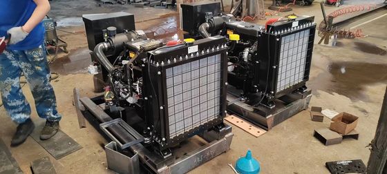 24KW ワイチャイ・ルイ 電力ディーゼル発電機セット ISO9001 認証と空気フィルター