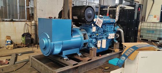 学校の緊急用電源のために 625KVA の威柴ディーゼル発電機セット